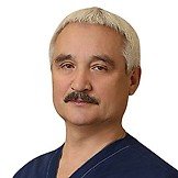 Врач Кузнецов Юрий Нифонтович