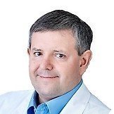 Врач Стародубов Георгий Александрович